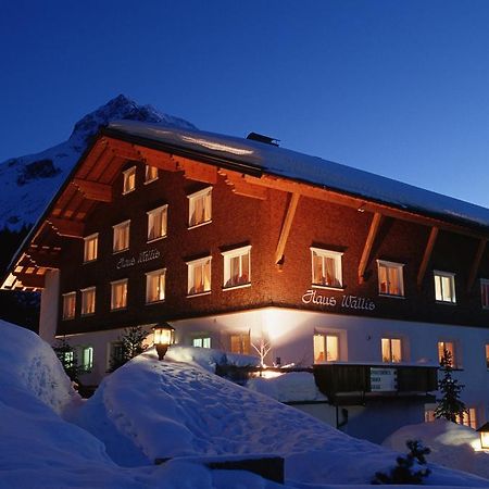 Haus Wallis Hotel Lech am Arlberg Ruang foto