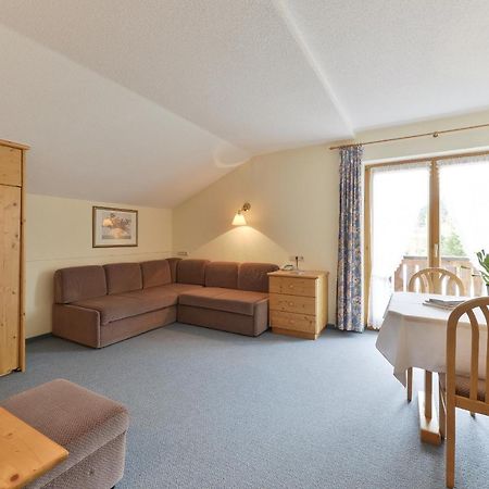 Haus Wallis Hotel Lech am Arlberg Bagian luar foto
